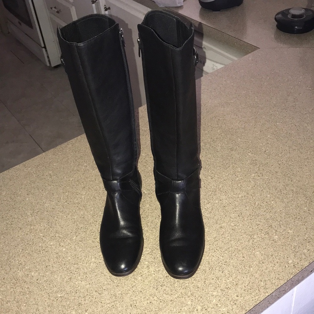 Ugg’s Black Leather boots